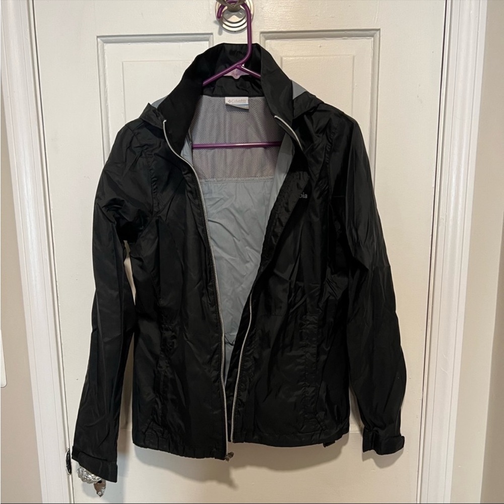 Columbia black rain jacket, size small